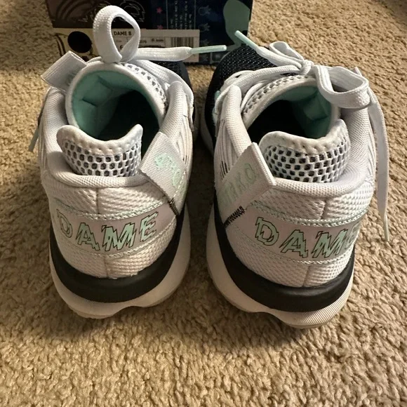 Adidas Dame 8 2022 dash gray women’s 6 - Picture 10 of 10